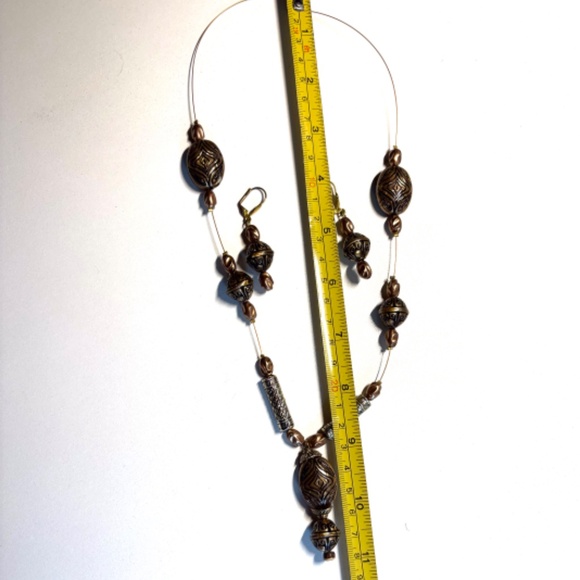 Golden bronze necklace and earrings set - Picture 4 of 4